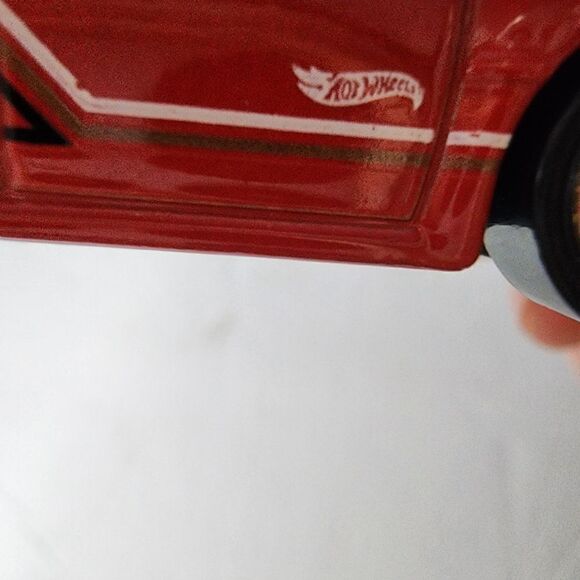 Hot Wheels 2021 Subaru car die cast red - Picture 7 of 8